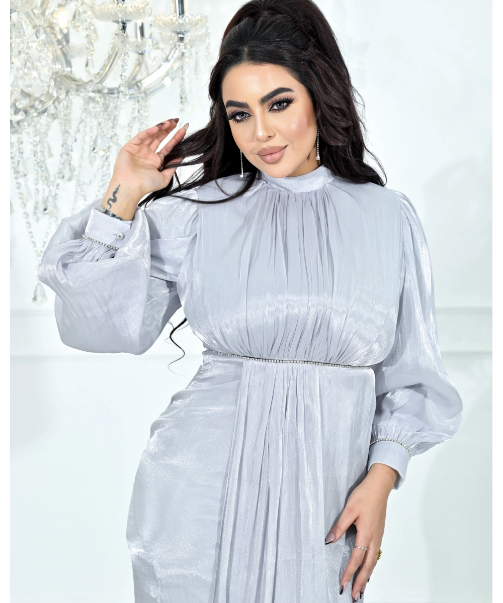 Yüksek Yaka, Bel Taş Detaylı, Uzun Kollu, Dökümlü Şifon Uzun Abiye Elbise