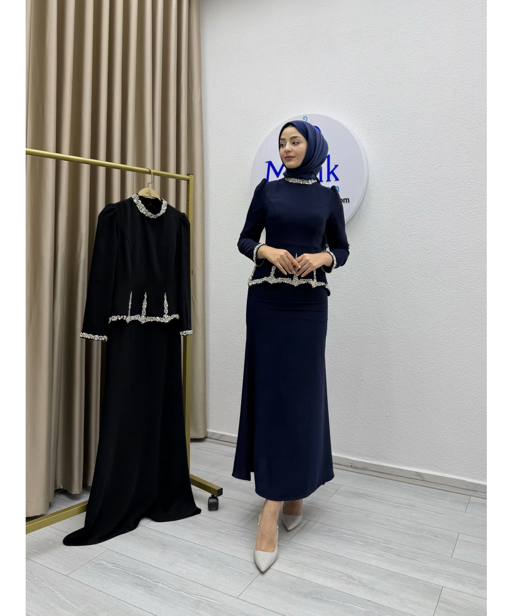 Adriana Taş Detaylı Balık Model Elbise