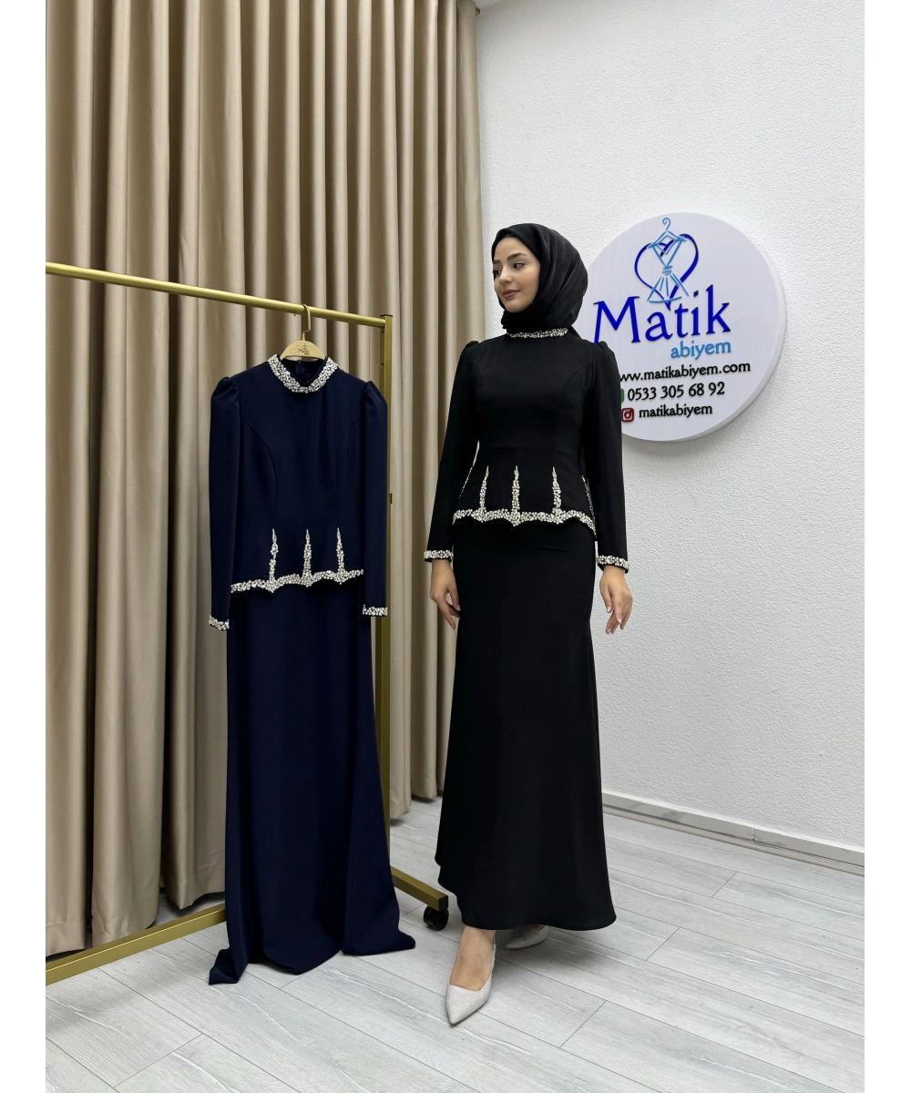 Adriana Taş Detaylı Balık Model Elbise