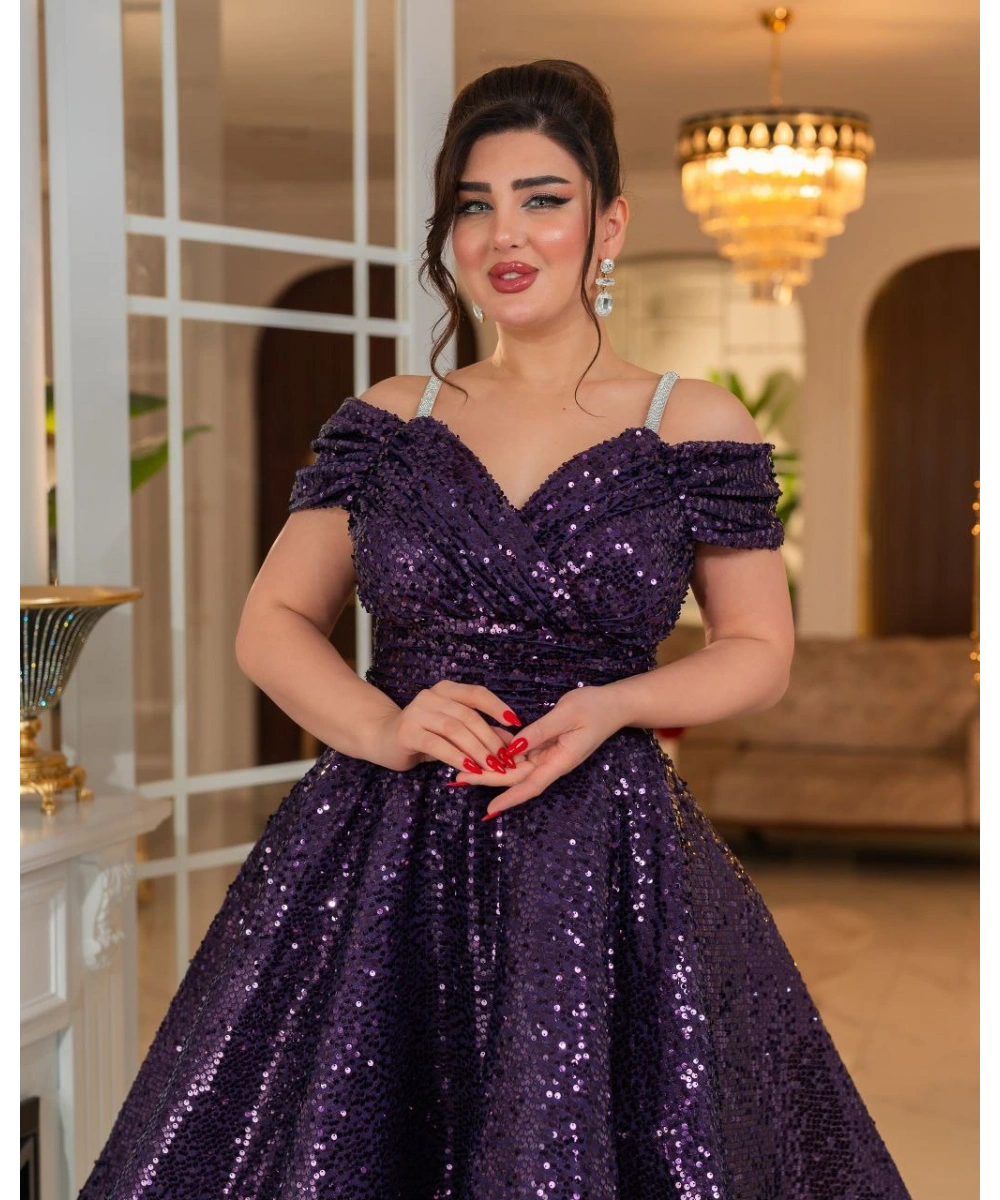 Altın Payetli Omuz Açık Drapeli Abiye Elbise