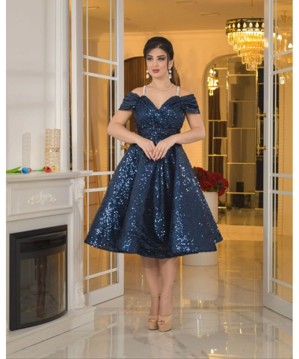 Altın Payetli Omuz Açık Drapeli Abiye Elbise