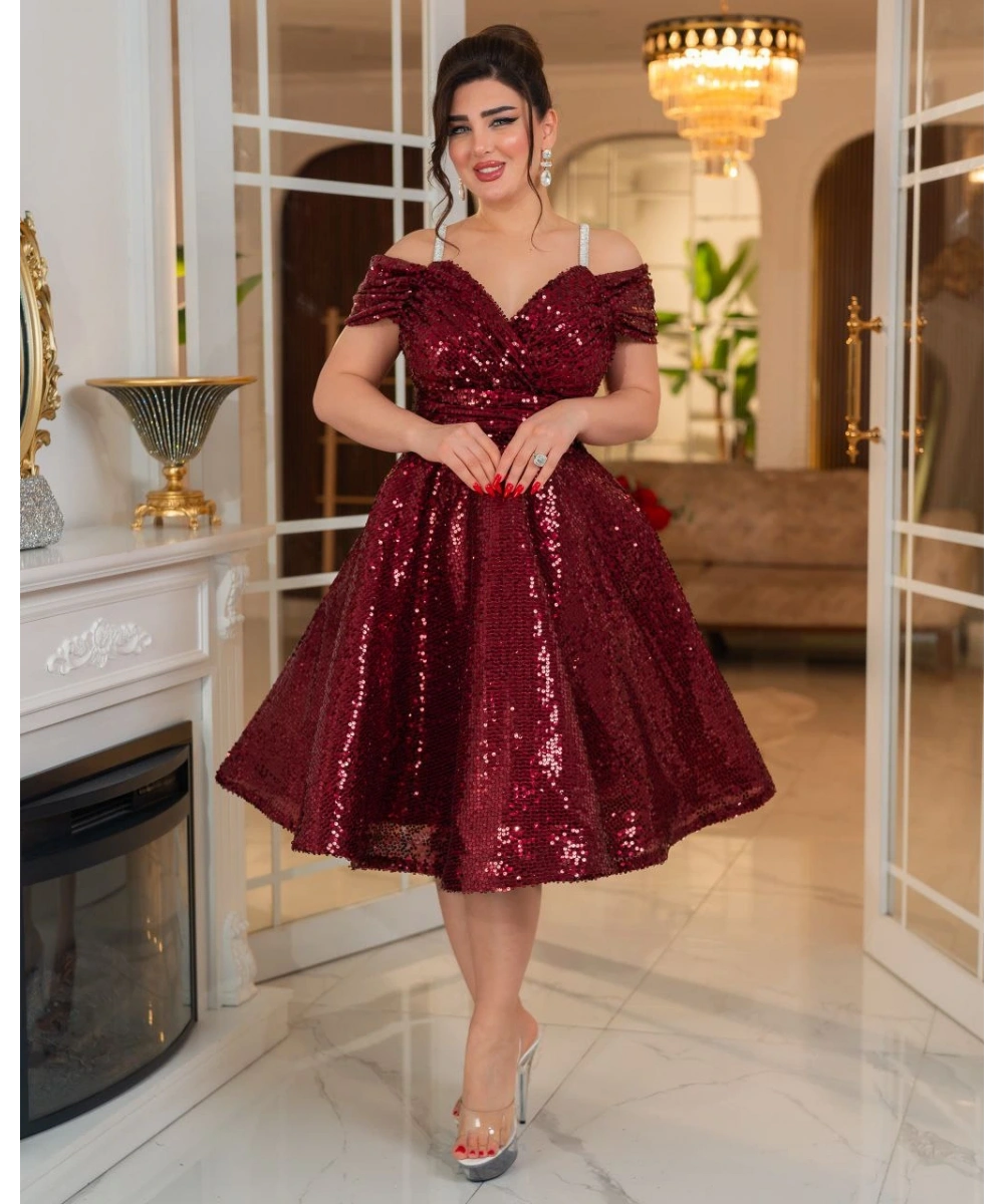 Altın Payetli Omuz Açık Drapeli Abiye Elbise