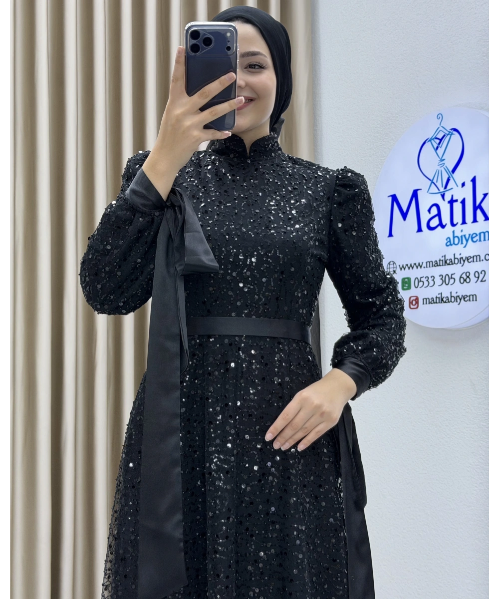 Analı Kızlı Boncuk Payet Elbise