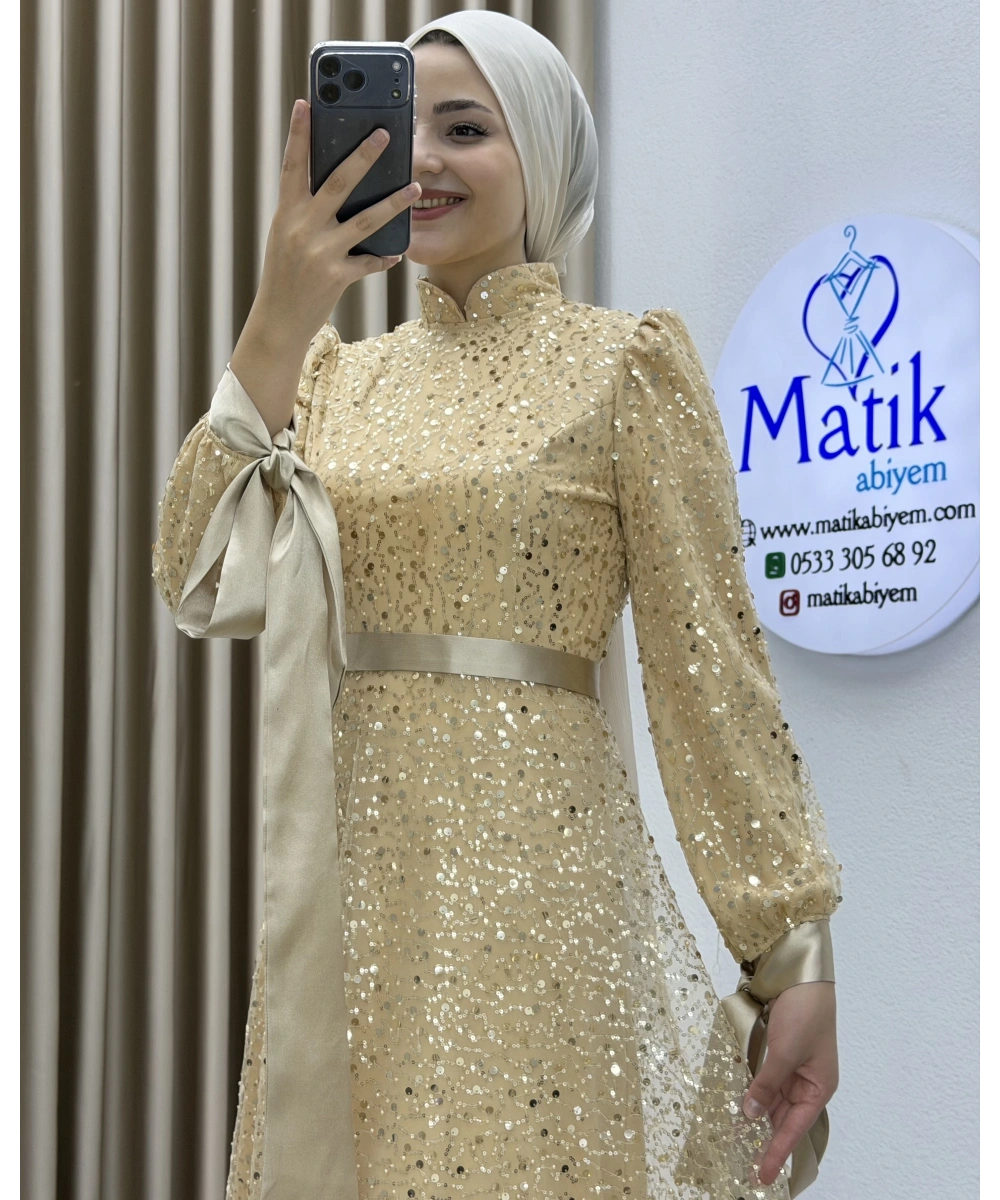 Analı Kızlı Boncuk Payet Elbise