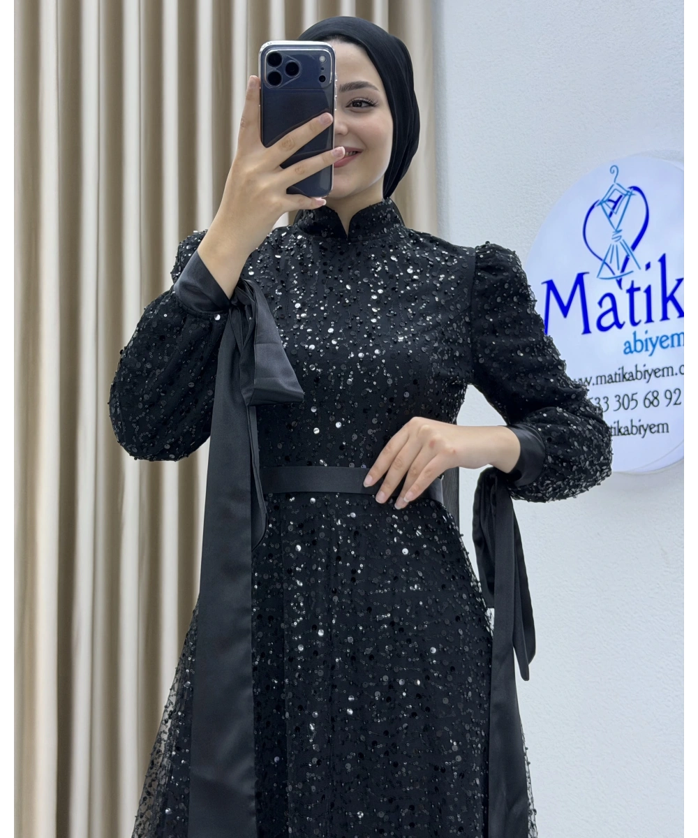 Analı Kızlı Boncuk Payet Elbise