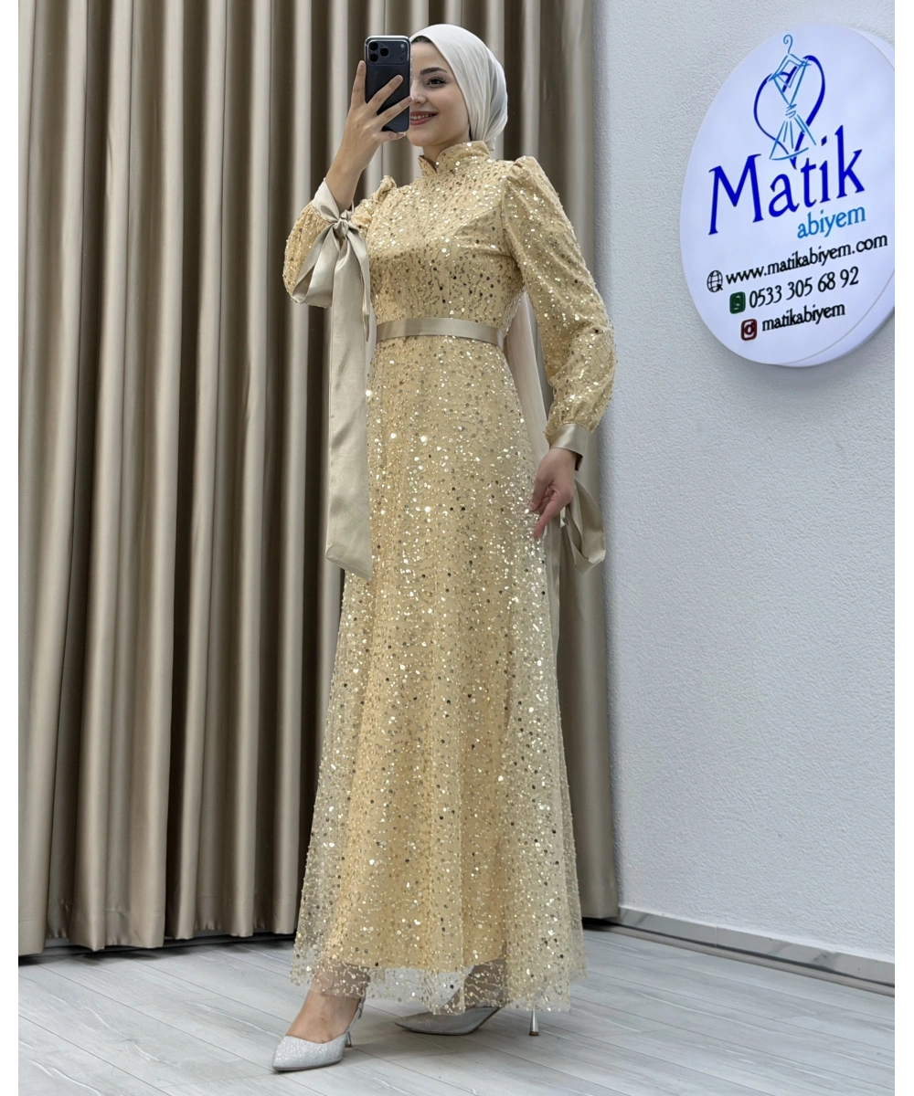 Analı Kızlı Boncuk Payet Elbise