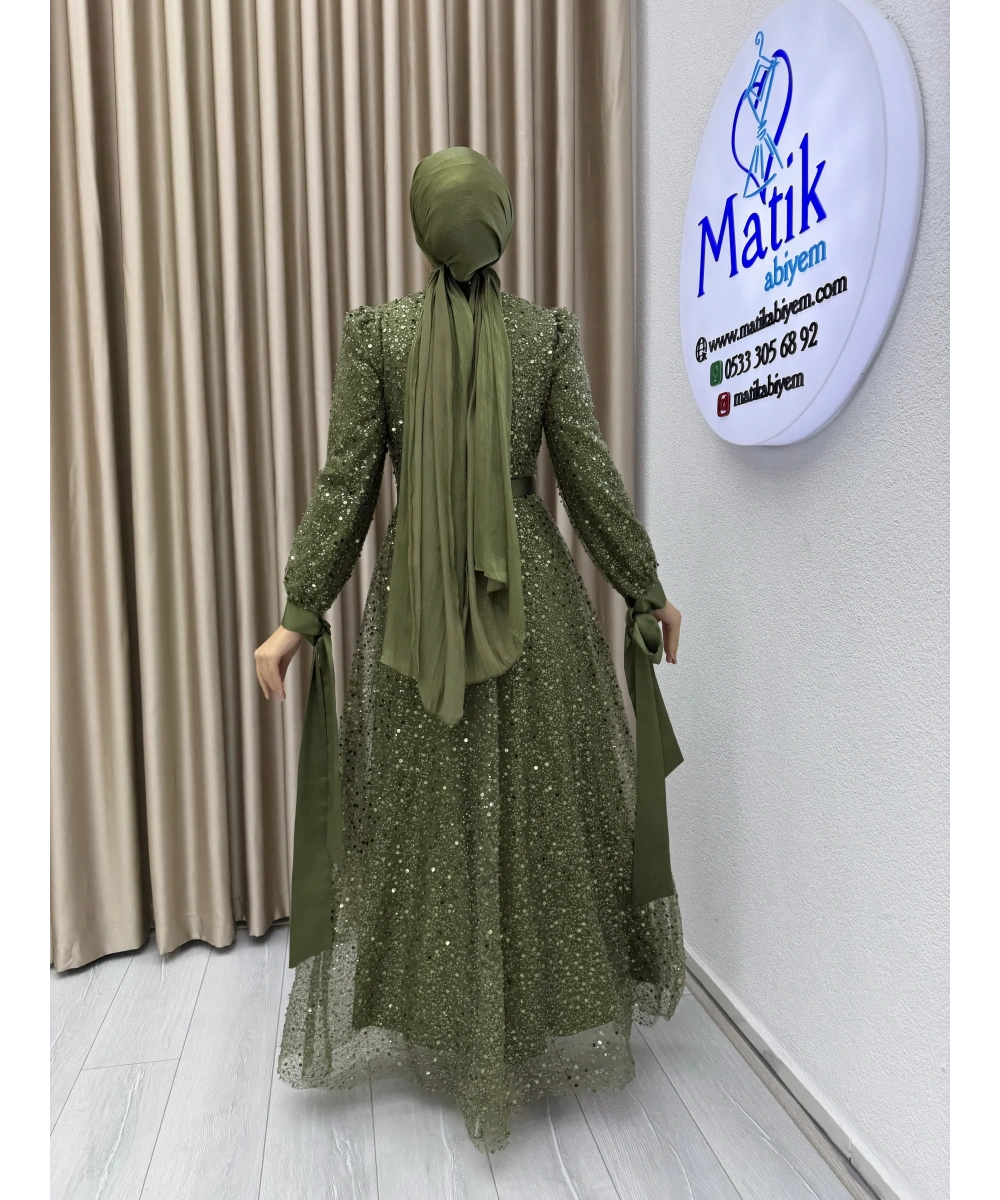 Analı Kızlı Boncuk Payet Elbise