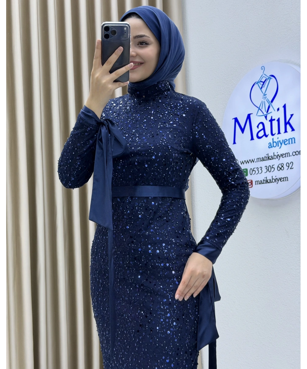 Analı Kızlı Boncuk Payet Midi Elbise