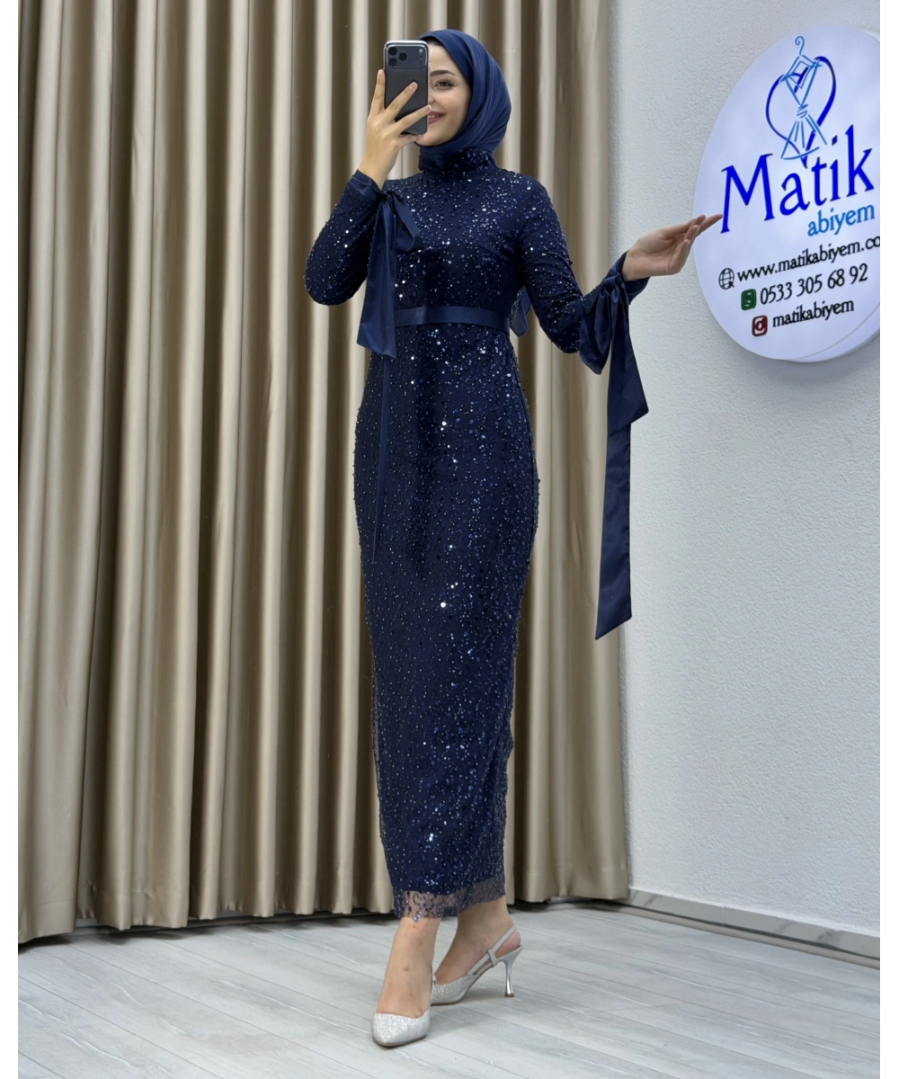 Analı Kızlı Boncuk Payet Midi Elbise
