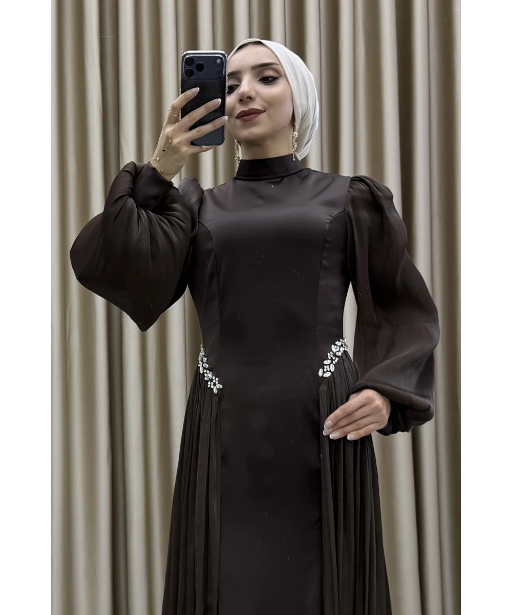 Bel Taş İşlemeli, Şifon Pile Detaylı, Balon Kollu, Dik Yaka, Uzun Boy, A Kesim Zarif Abiye Elbise