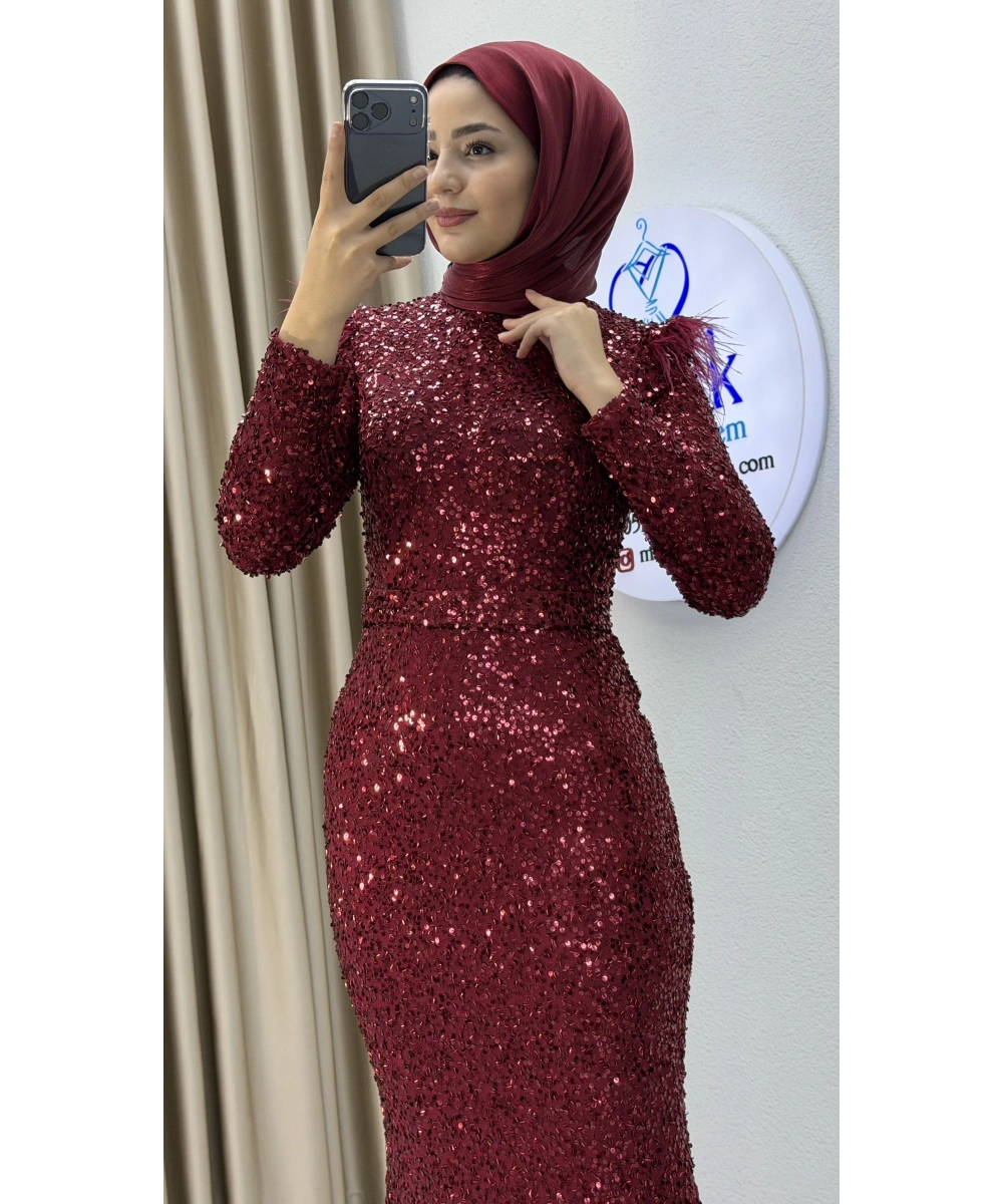 Boru Payet Omuzları Tüy Detaylı Abiye