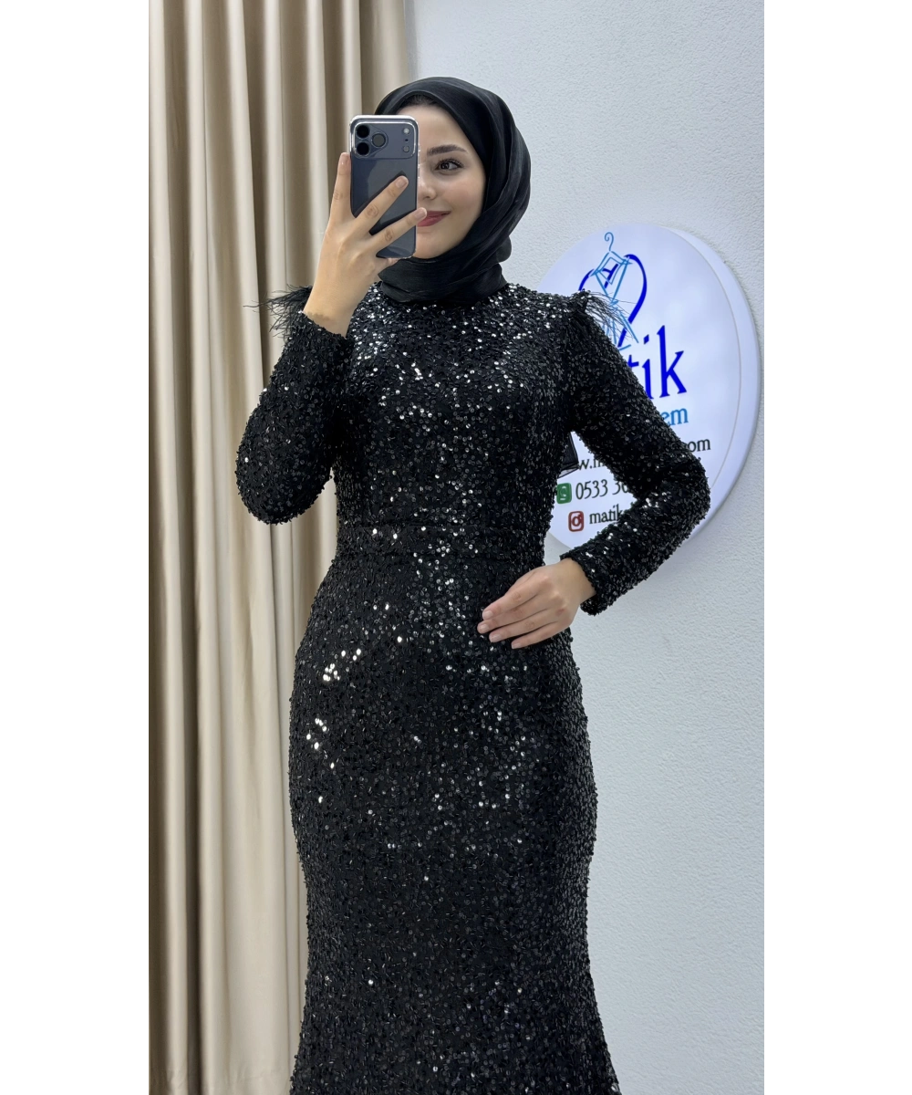 Boru Payet Omuzları Tüy Detaylı Abiye