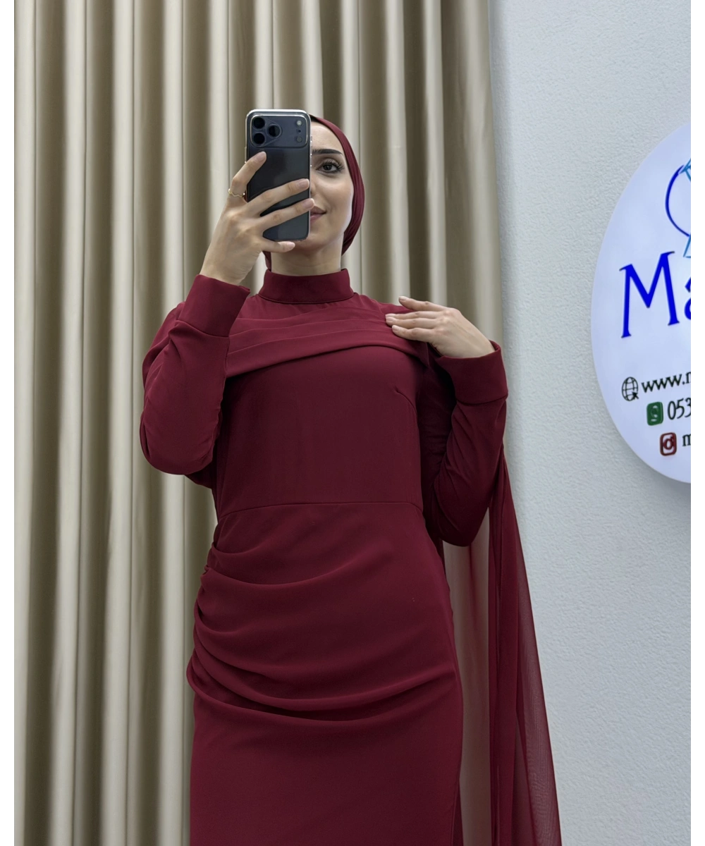 Drapeli Detaylı Dökümlü Uzun Elbise