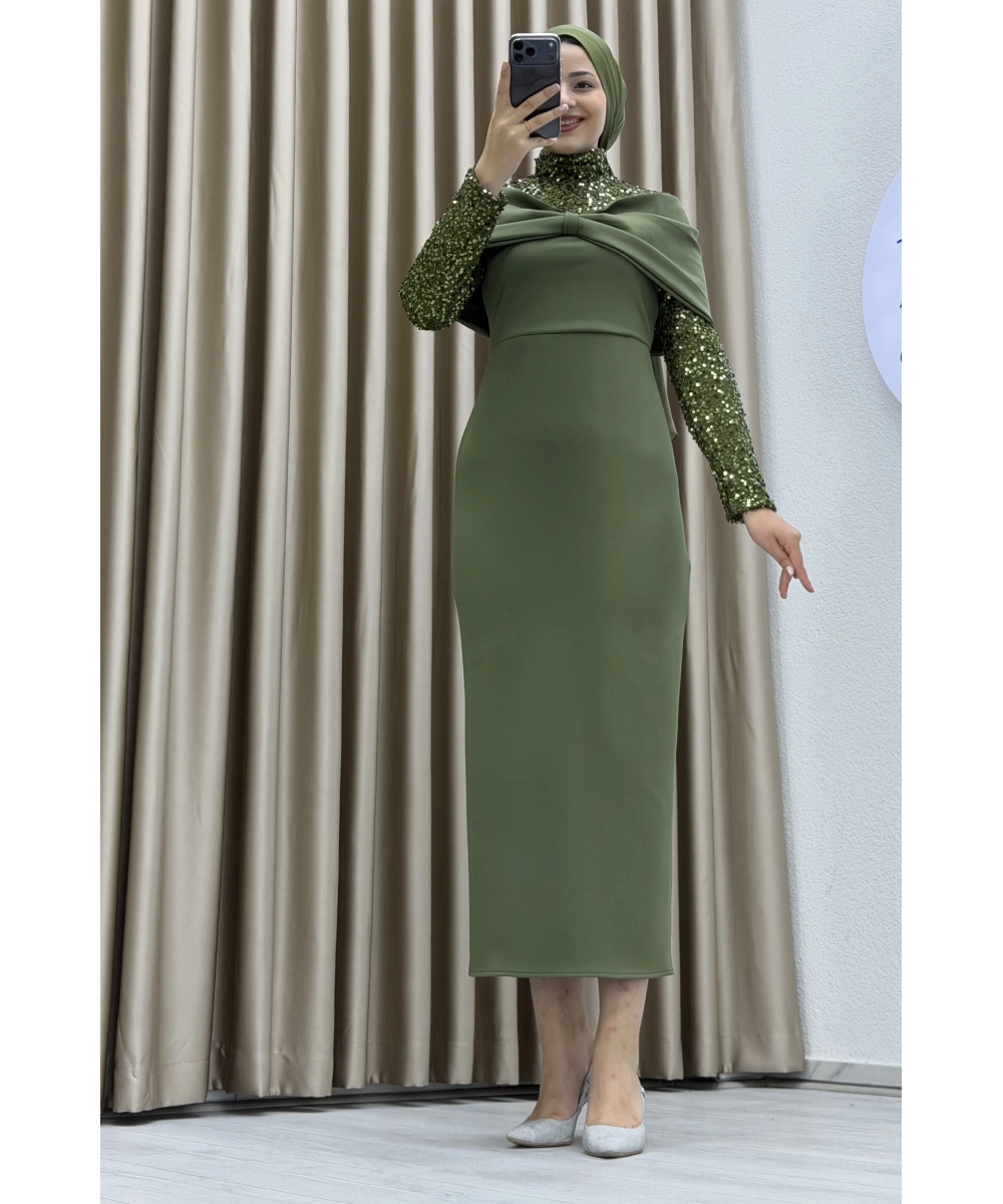 Drapeli Göğüs Detaylı, Payet İşlemeli Uzun Kollu Dik Yaka Kalem Kesim Şık Abiye Elbise