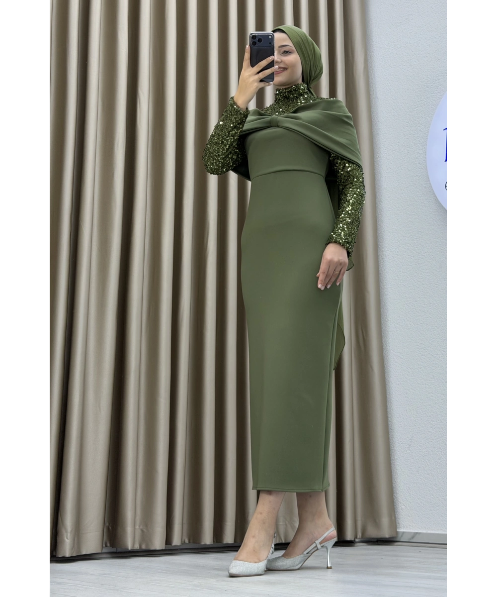 Drapeli Göğüs Detaylı, Payet İşlemeli Uzun Kollu Dik Yaka Kalem Kesim Şık Abiye Elbise