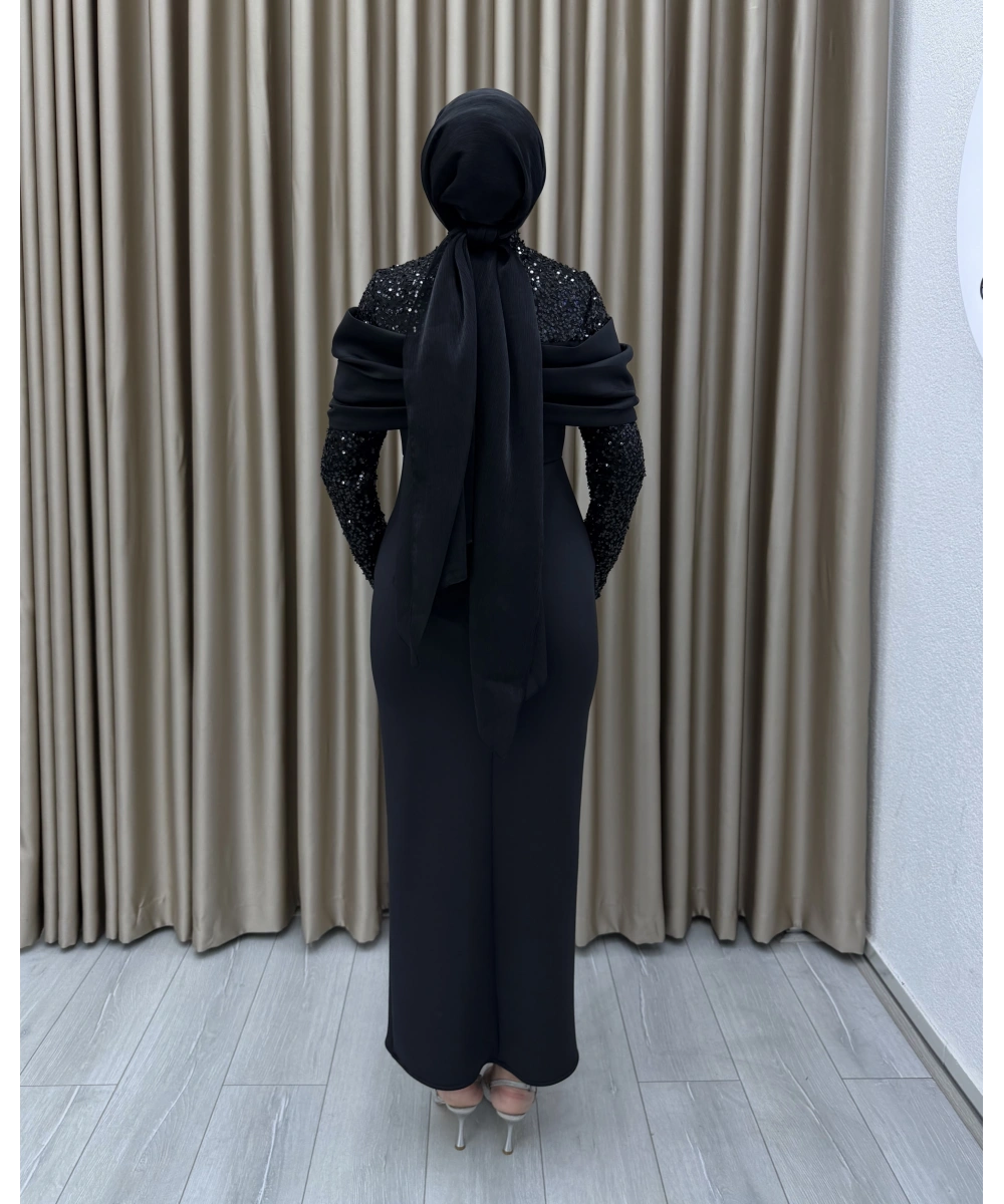 Drapeli Göğüs Detaylı, Payet İşlemeli Uzun Kollu Dik Yaka Kalem Kesim Şık Abiye Elbise