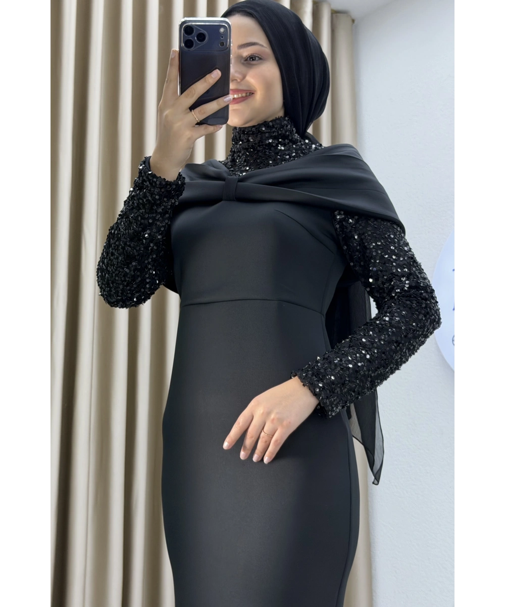 Drapeli Göğüs Detaylı, Payet İşlemeli Uzun Kollu Dik Yaka Kalem Kesim Şık Abiye Elbise