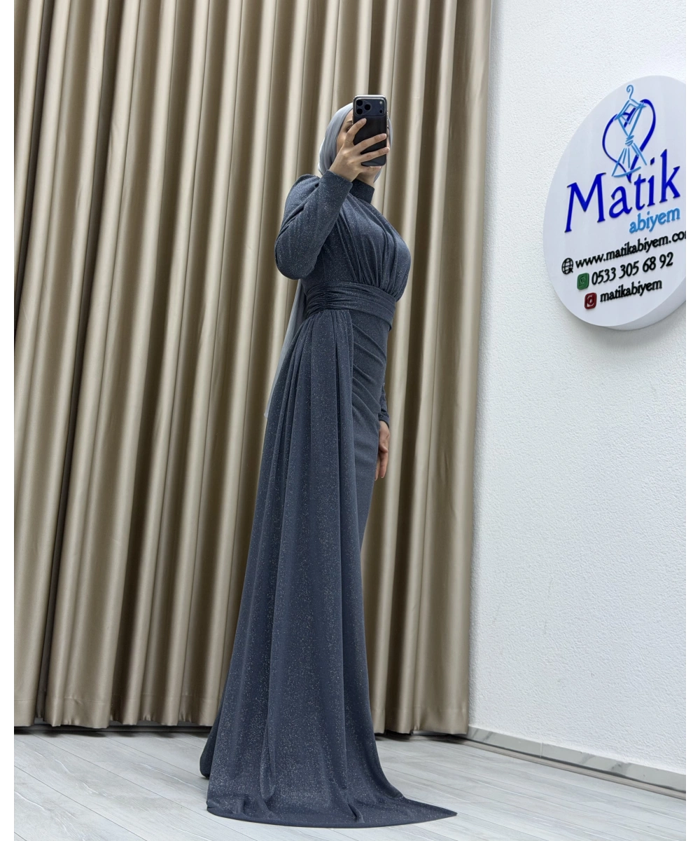 Drapeli Kuşak Detaylı Uzun Abiye Elbise