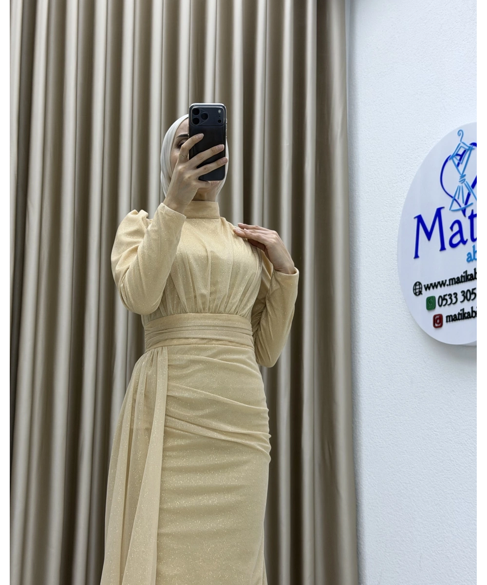 Drapeli Kuşak Detaylı Uzun Abiye Elbise