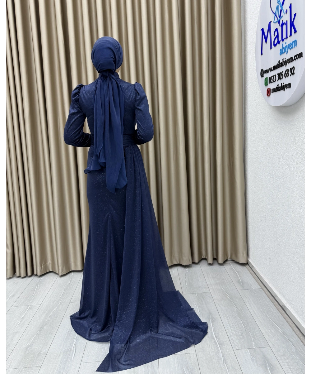 Drapeli Kuşak Detaylı Uzun Abiye Elbise