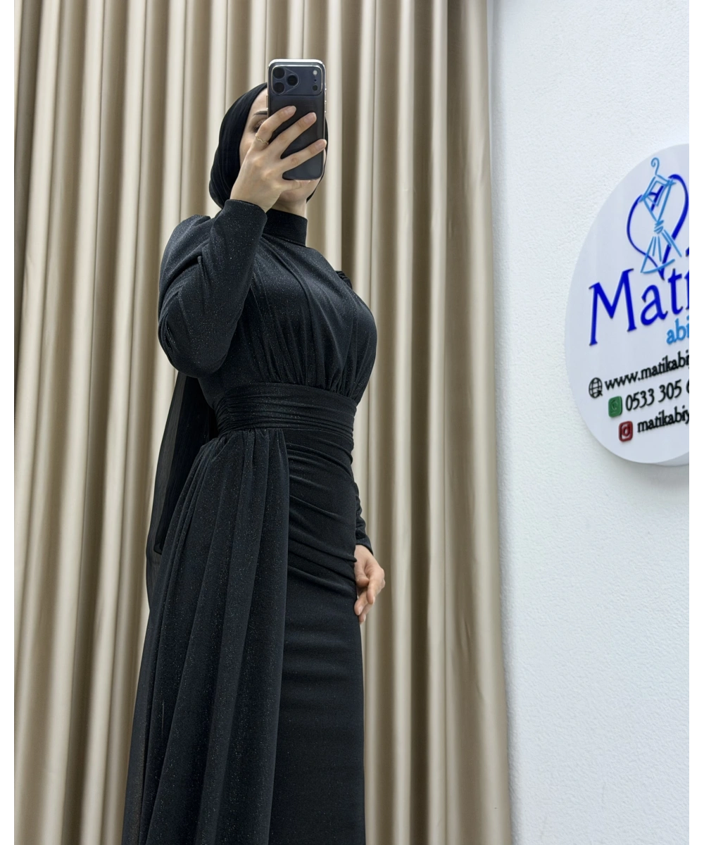 Drapeli Kuşak Detaylı Uzun Abiye Elbise