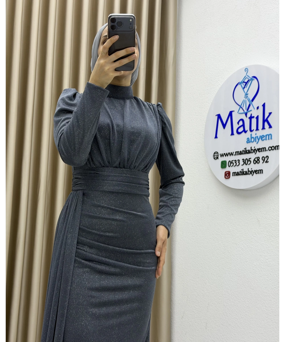 Drapeli Kuşak Detaylı Uzun Abiye Elbise