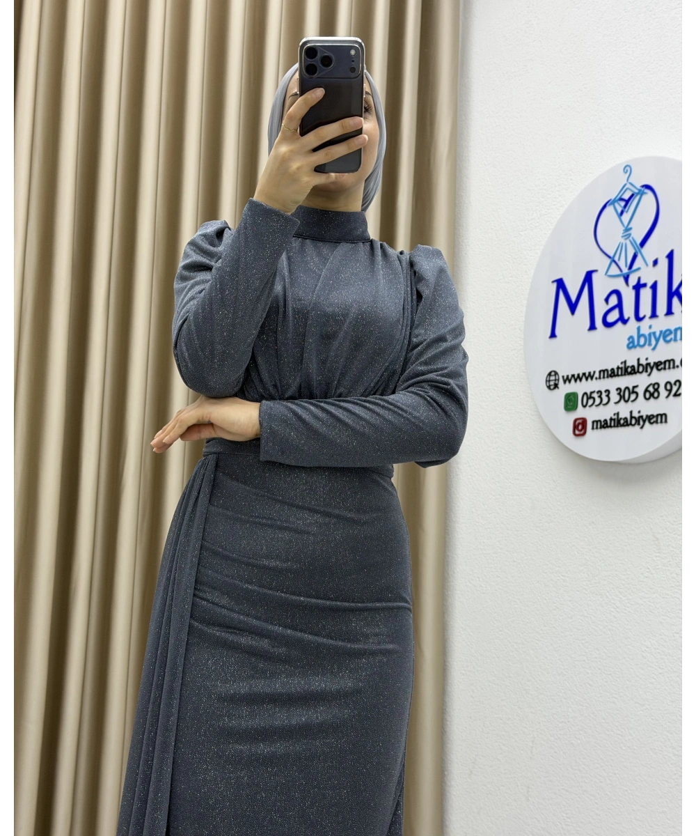 Drapeli Kuşak Detaylı Uzun Abiye Elbise