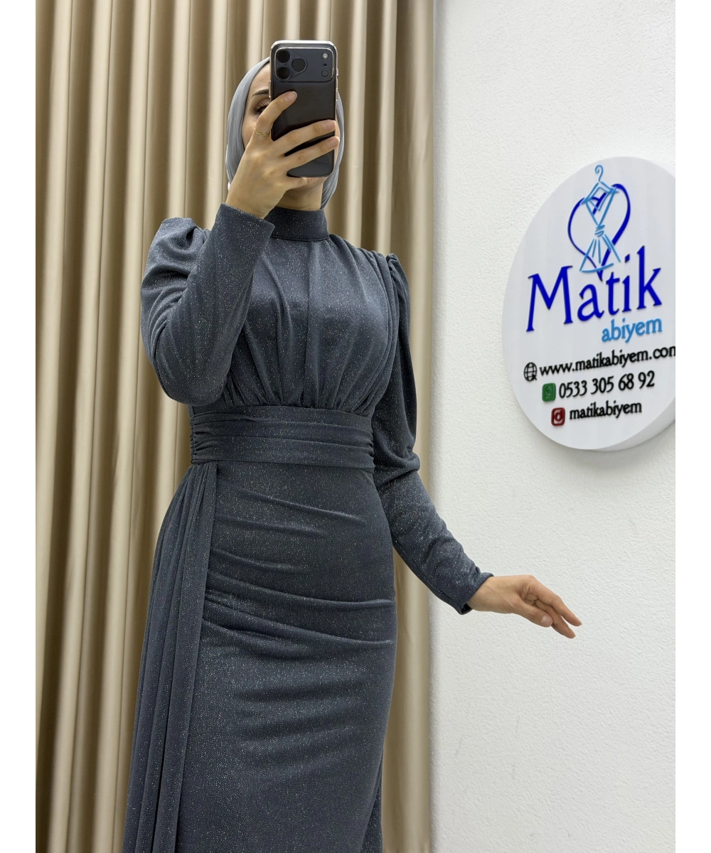 Drapeli Kuşak Detaylı Uzun Abiye Elbise