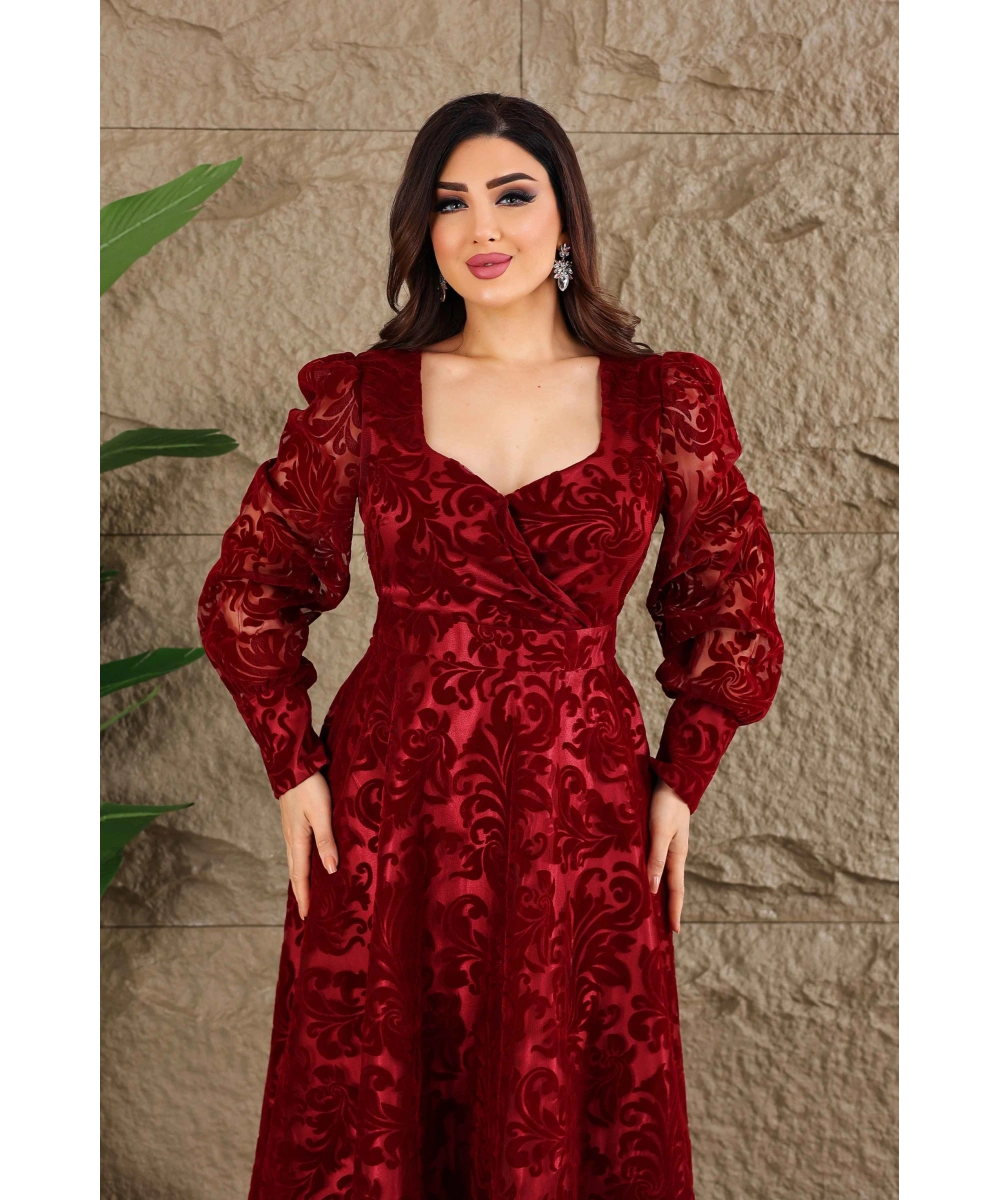 Esnek Tül Üzerine Flok Baskılı Astarı İnce Saten Kalp Dekolteli Midi Elbise Abiye