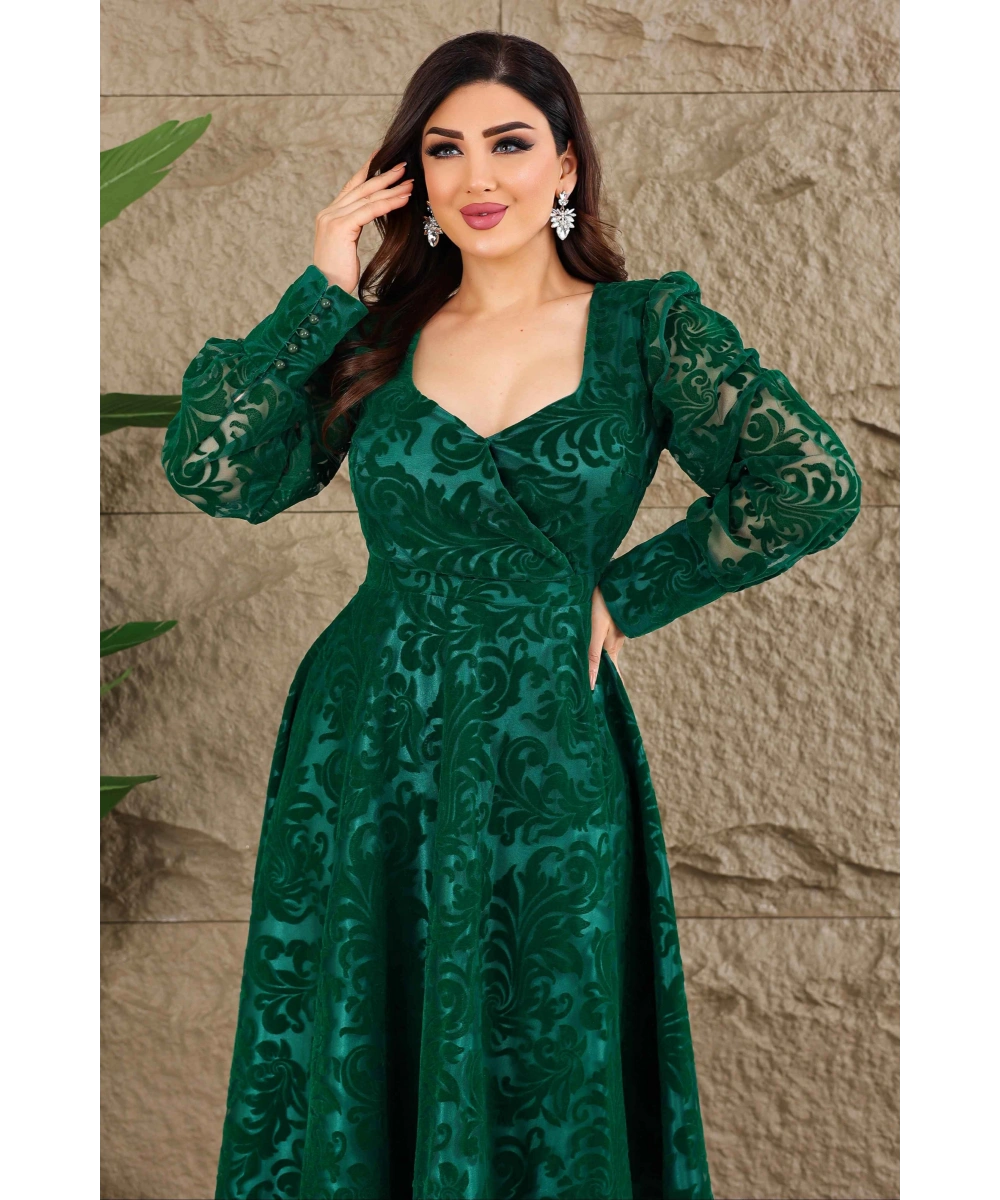 Esnek Tül Üzerine Flok Baskılı Astarı İnce Saten Kalp Dekolteli Midi Elbise Abiye