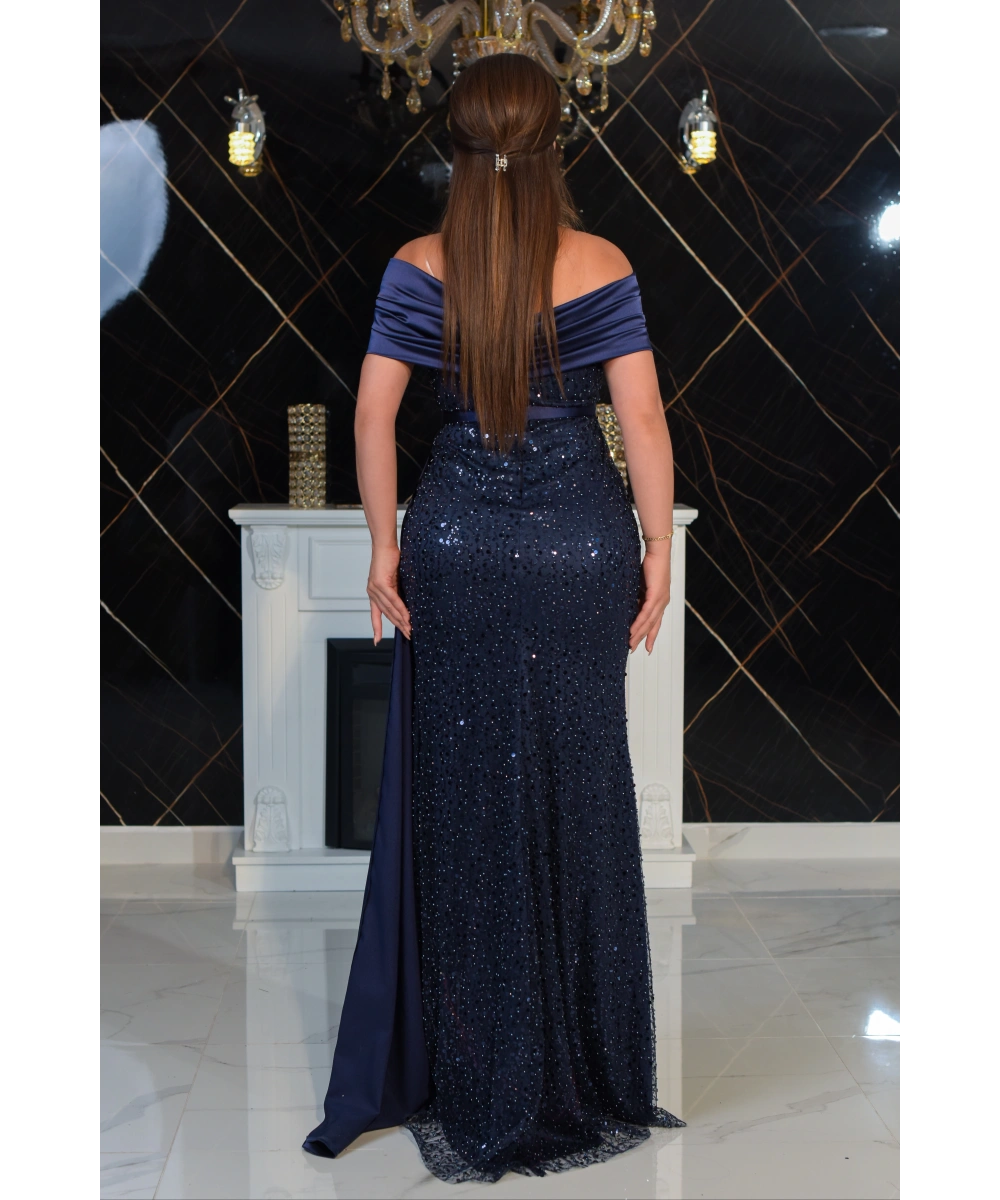 İncili Payet Saten Tasarım Yırtmaçlı Kolsuz Pelerinli Elbise Abiye