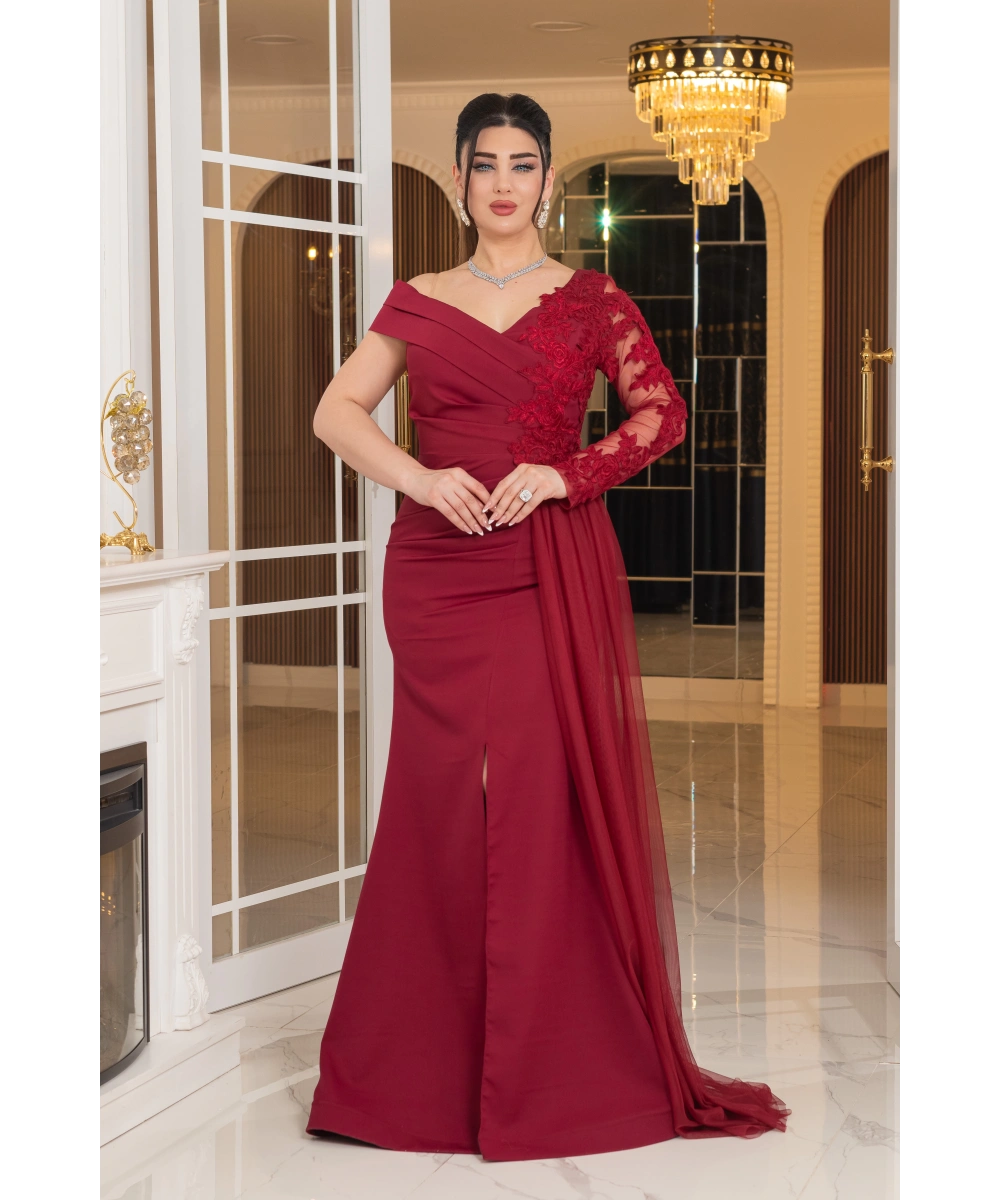 İthal Atlas Tasarım Tül Güpür Dantel Aksesuarlı Yırtmaçlı Uzun Elbise Abiye