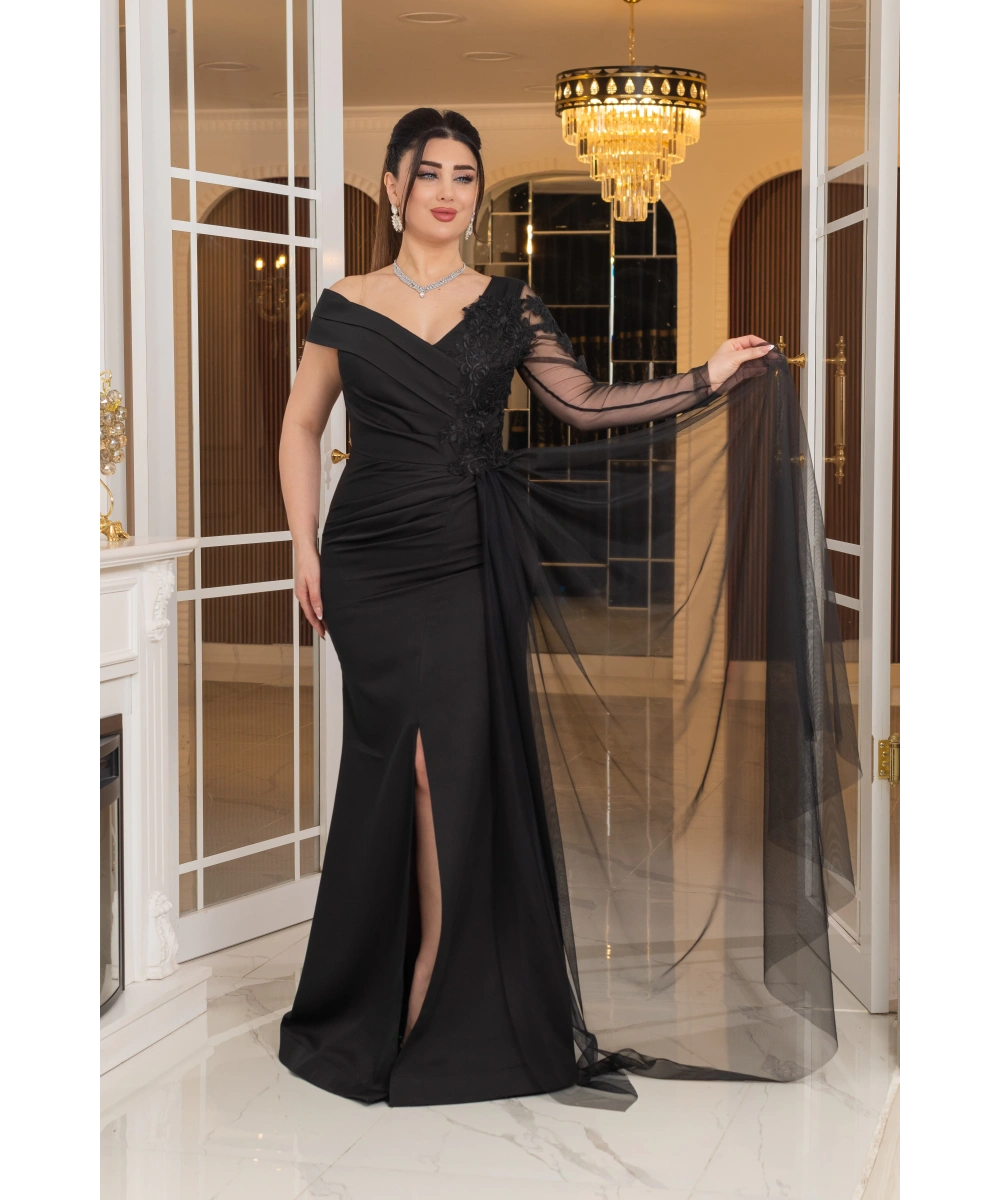 İthal Atlas Tasarım Tül Güpür Dantel Aksesuarlı Yırtmaçlı Uzun Elbise Abiye