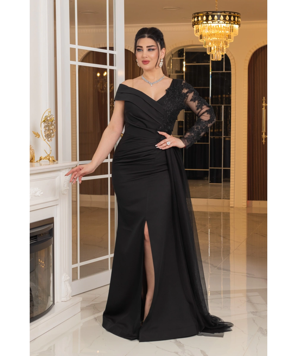 İthal Atlas Tasarım Tül Güpür Dantel Aksesuarlı Yırtmaçlı Uzun Elbise Abiye