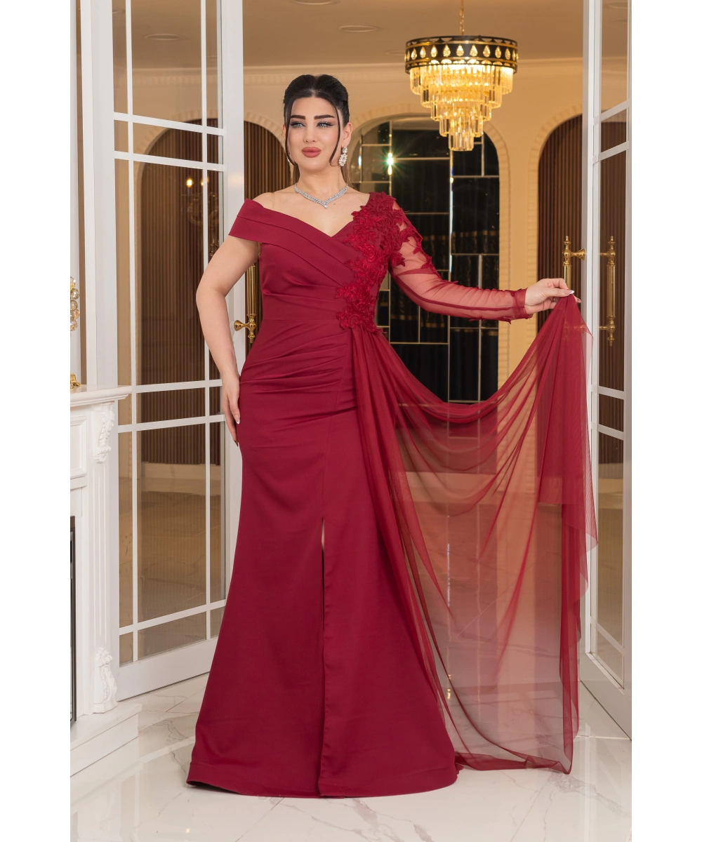 İthal Atlas Tasarım Tül Güpür Dantel Aksesuarlı Yırtmaçlı Uzun Elbise Abiye