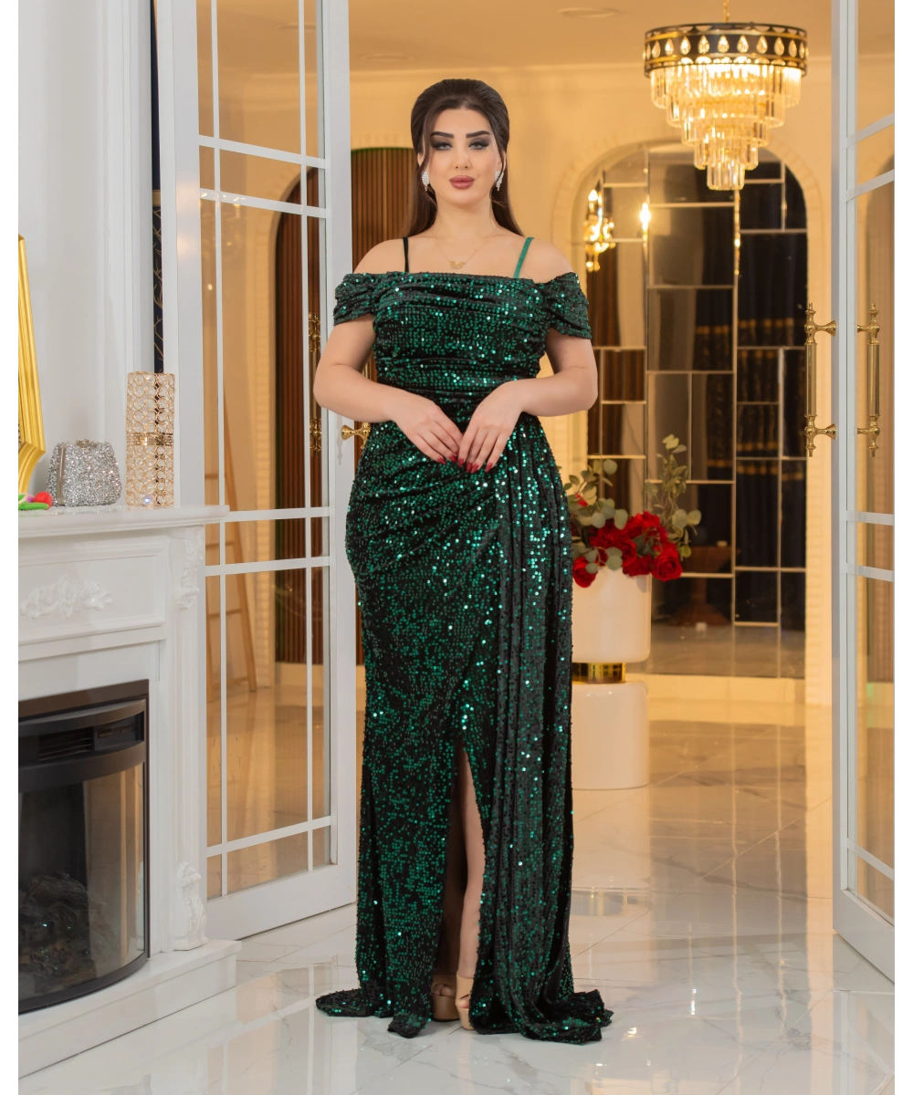 Kadife Payet Tasarım Straplez Dekolteli Yırtmaçlı Pelerinli Elbise Abiye