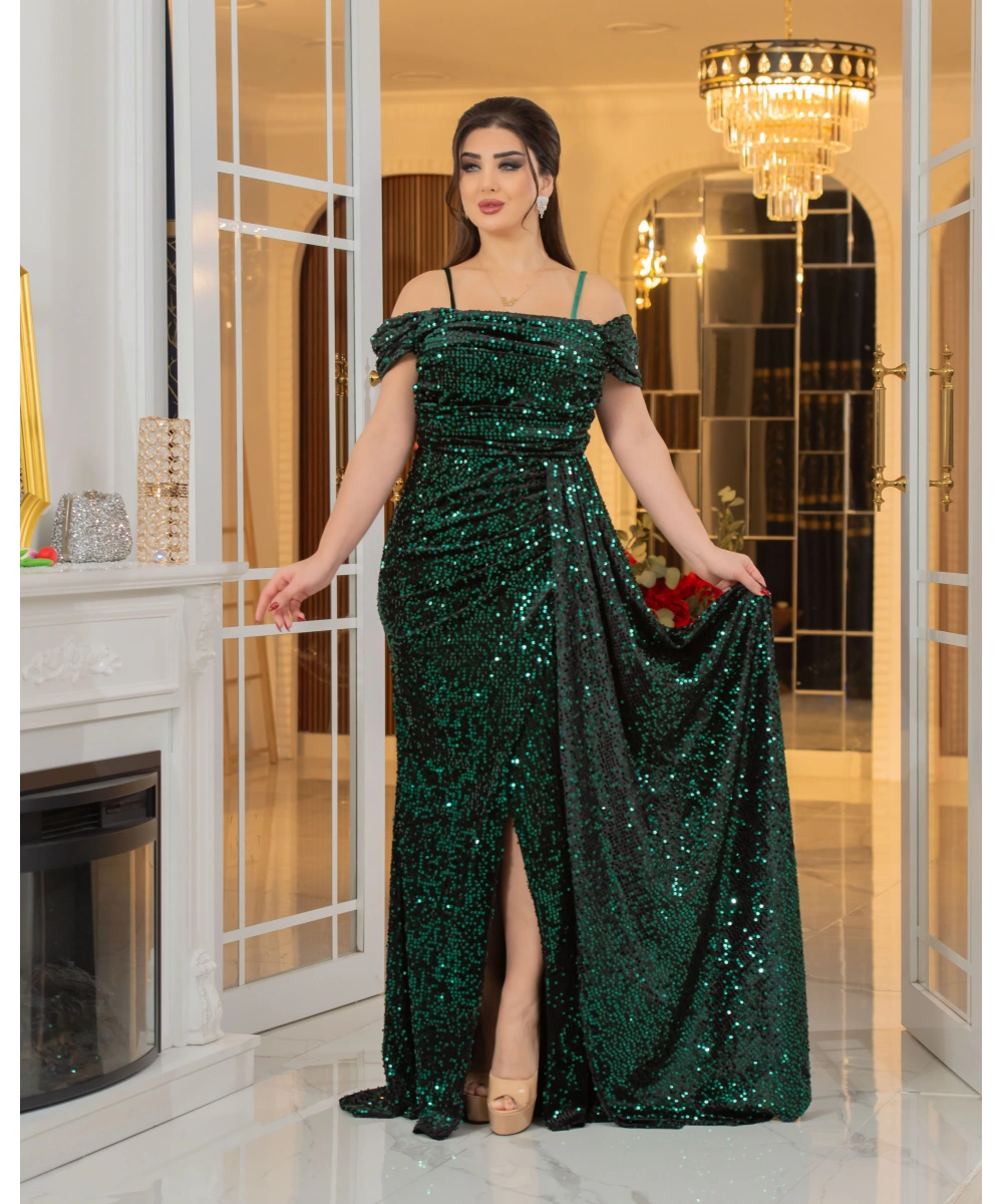 Kadife Payet Tasarım Straplez Dekolteli Yırtmaçlı Pelerinli Elbise Abiye