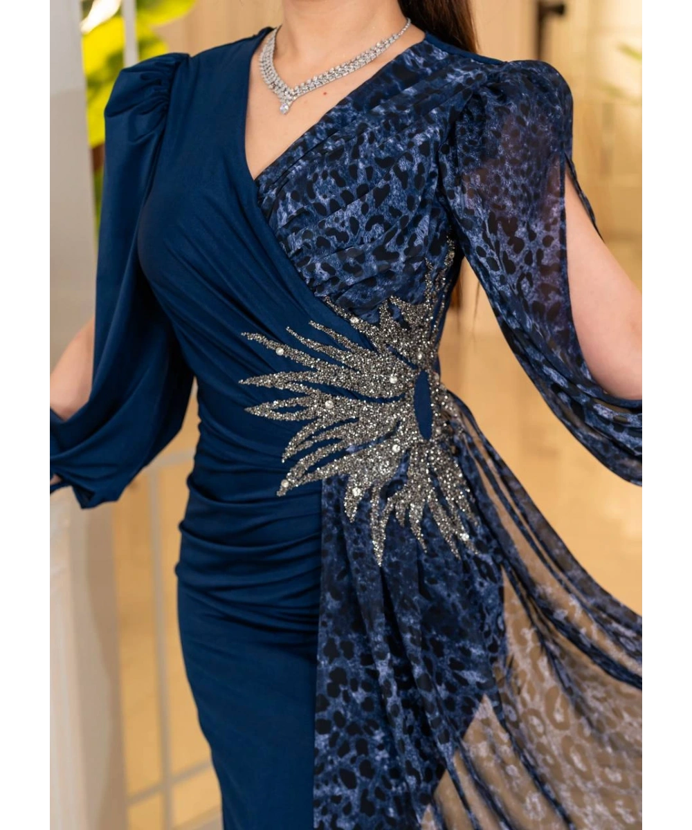 Kristal Buzi Leopar Dijital Şifon Baskılı Taş Aksesuarlı Uzun Elbise Abiye