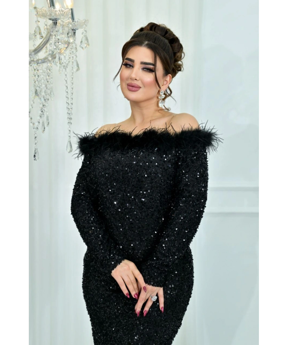 Kuş Tüyü Omuz Detaylı Payet Abiye