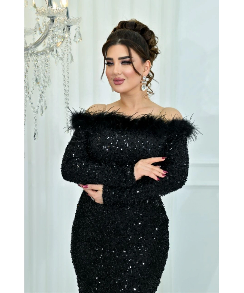 Kuş Tüyü Omuz Detaylı Payet Abiye