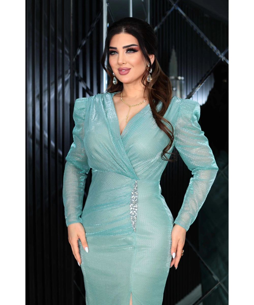 Nokta Deseyli Mumlayıt Tasarım V dekolteli Yırtmaçlı Uzun Elbise Abiye