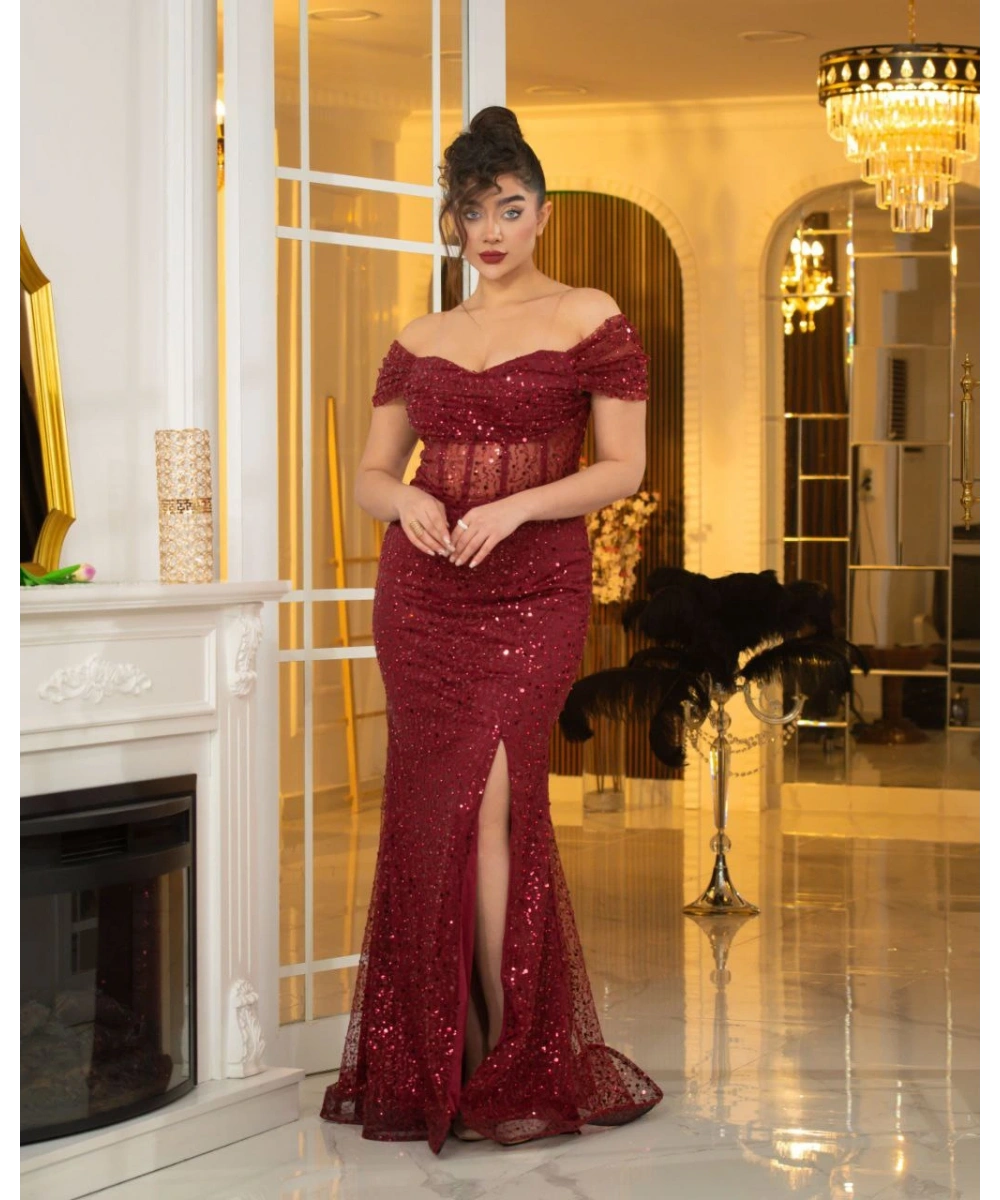 Omzu Açık Dantel Detaylı Işıltılı Uzun Abiye Elbise