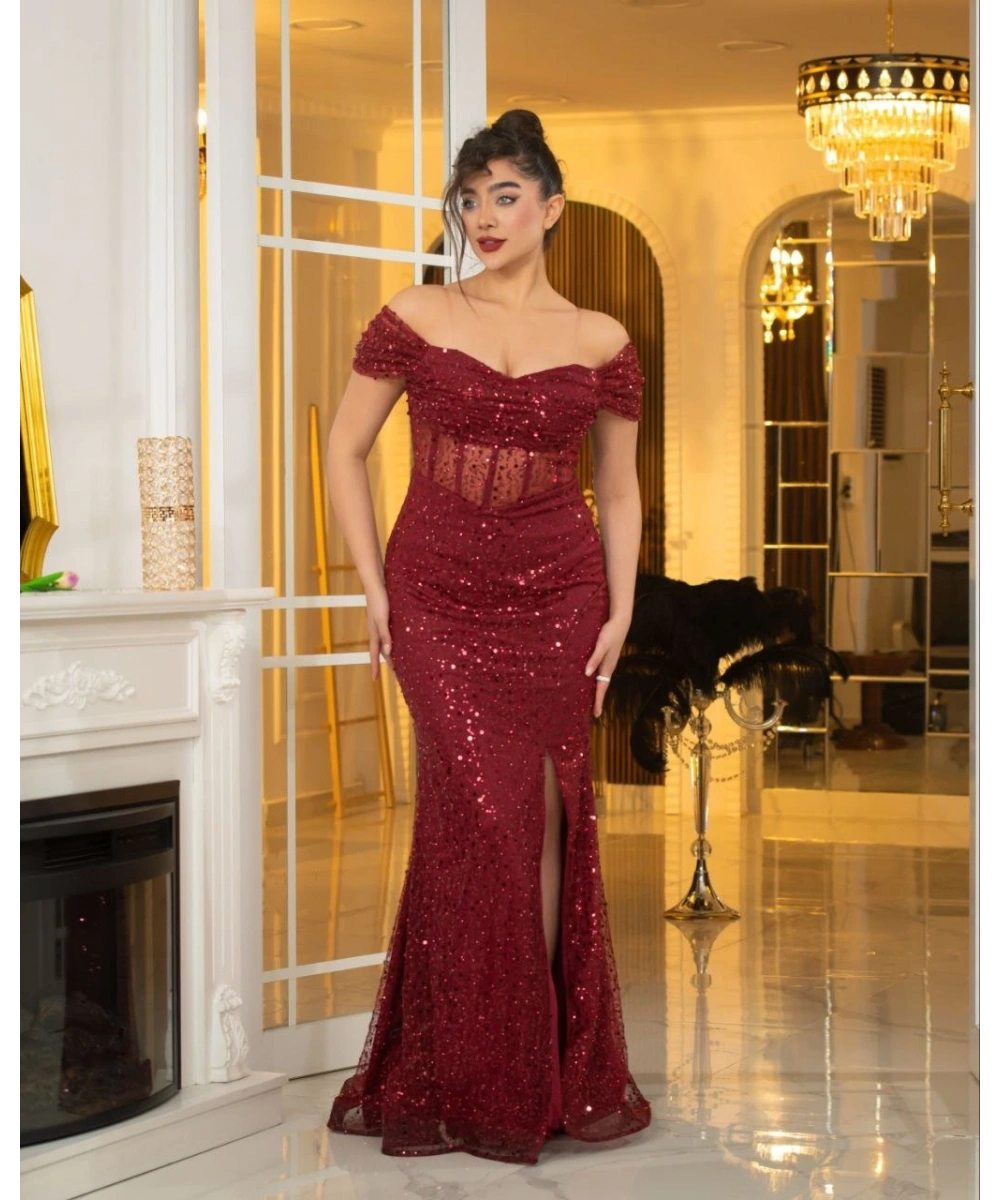 Omzu Açık Dantel Detaylı Işıltılı Uzun Abiye Elbise