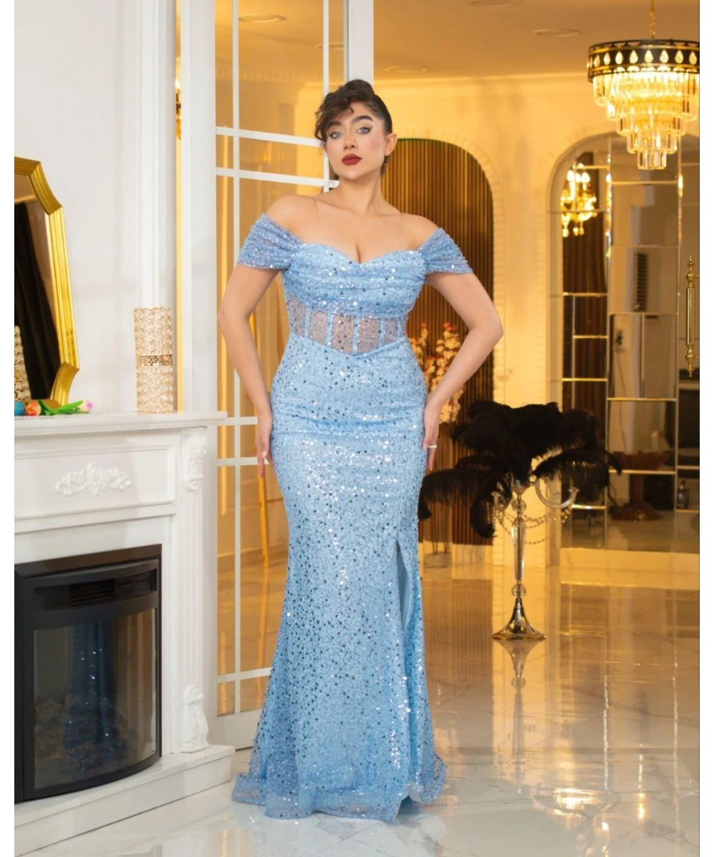 Omzu Açık Dantel Detaylı Işıltılı Uzun Abiye Elbise