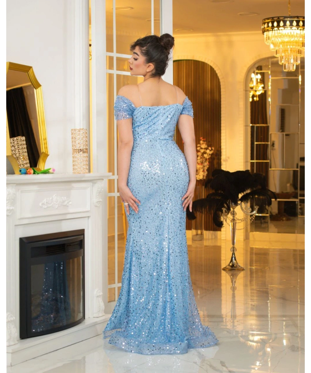 Omzu Açık Dantel Detaylı Işıltılı Uzun Abiye Elbise