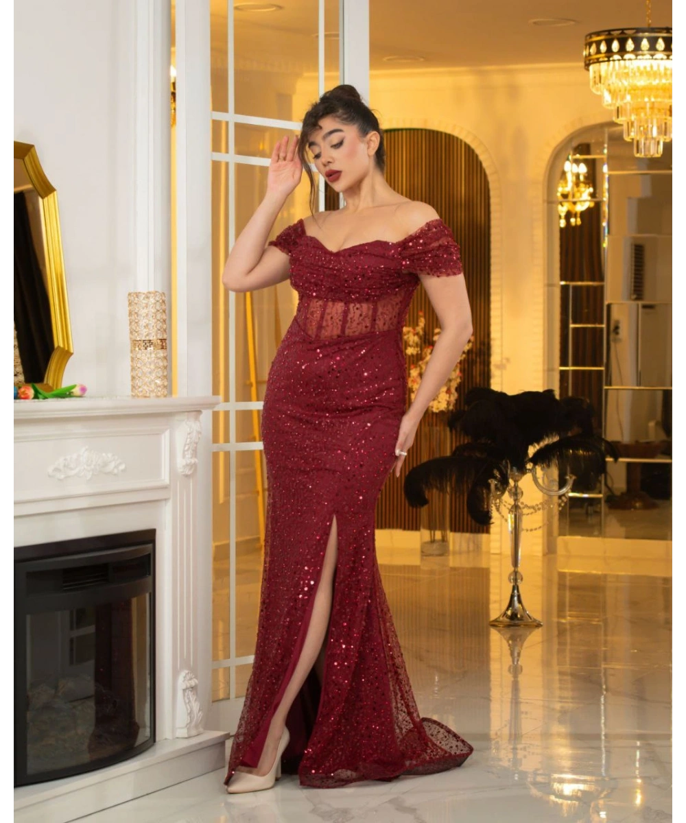 Omzu Açık Dantel Detaylı Işıltılı Uzun Abiye Elbise