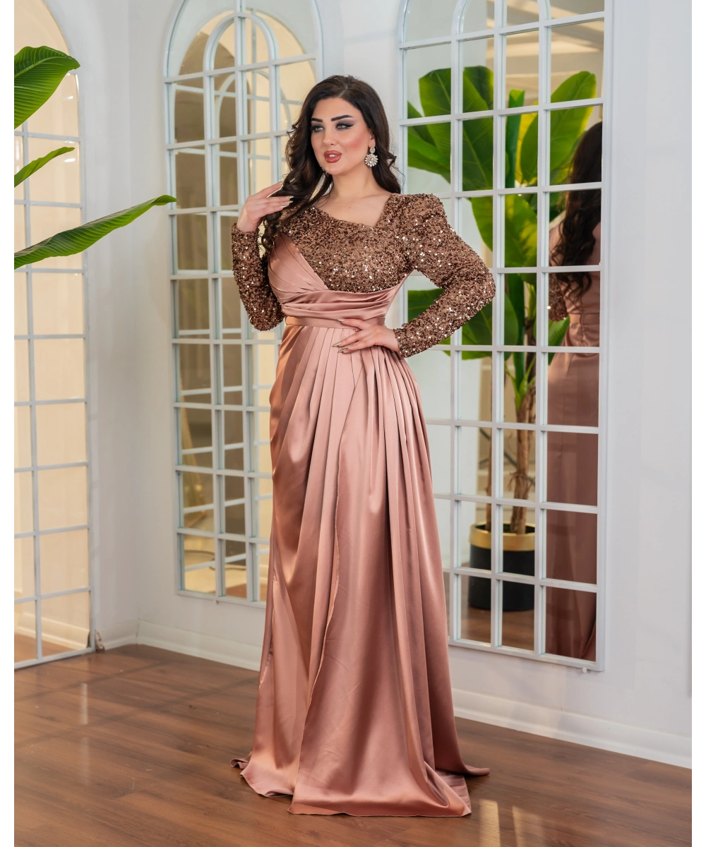 Payet Detaylı Drapeli Uzun Abiye Elbise