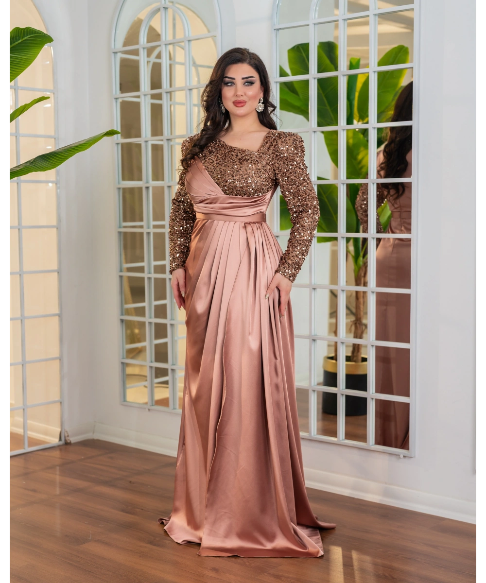 Payet Detaylı Drapeli Uzun Abiye Elbise