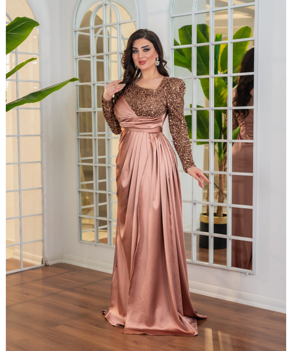 Payet Detaylı Drapeli Uzun Abiye Elbise