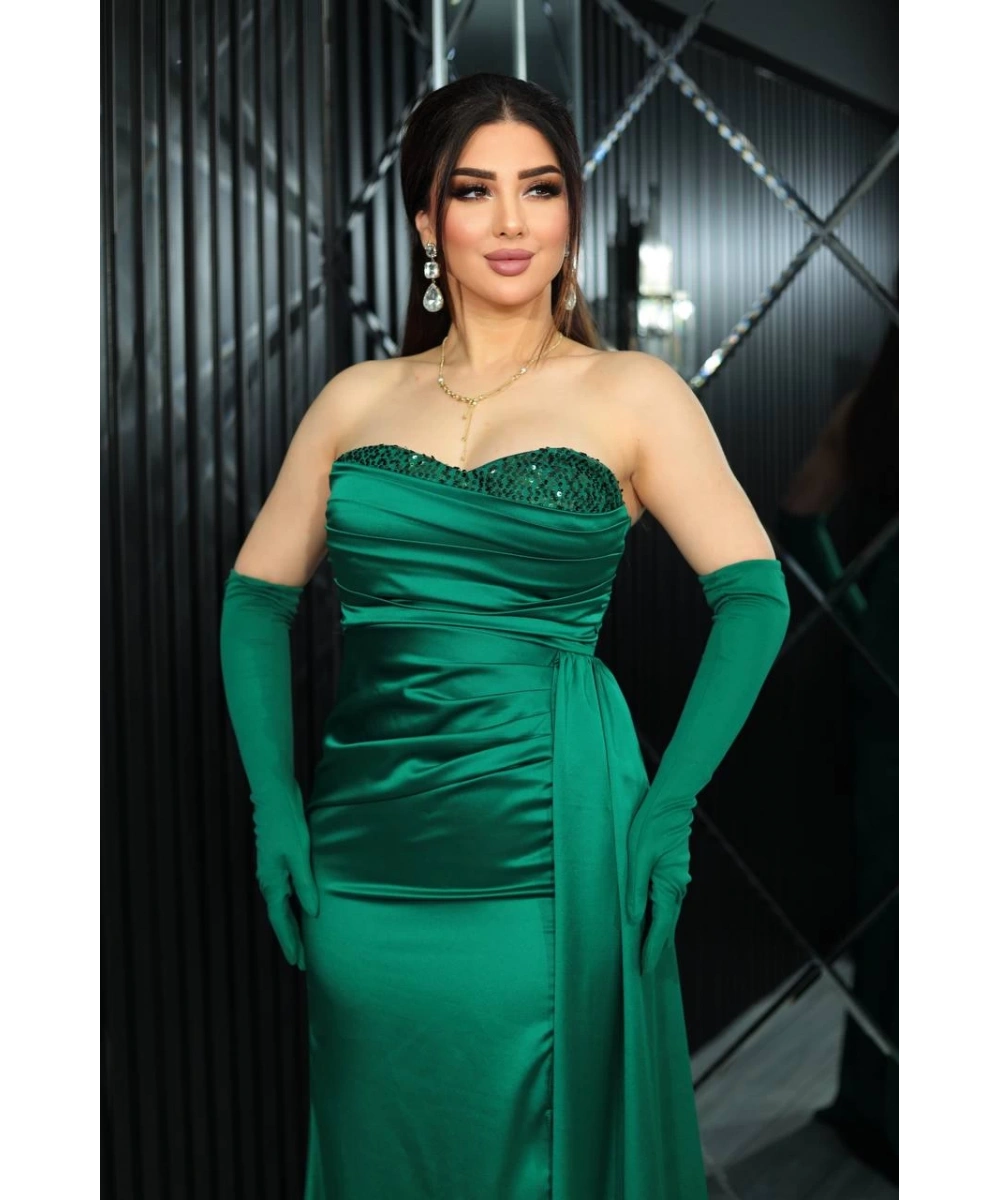 Saten Tasarım Straplez Dekolteli Yırtmaçlı Uzun Elbise Abiye